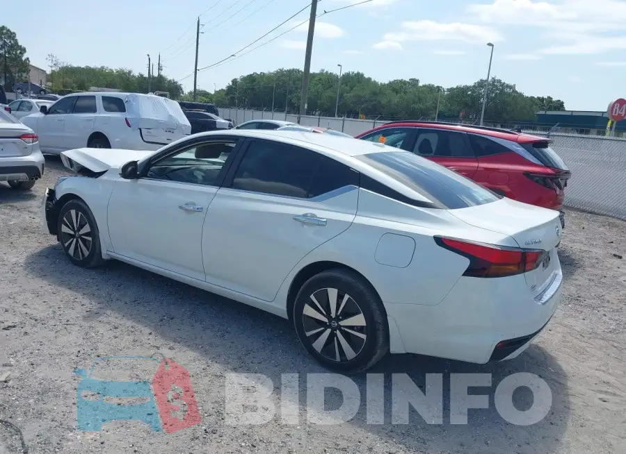 1N4BL4DV3NN376172 Photo# 3