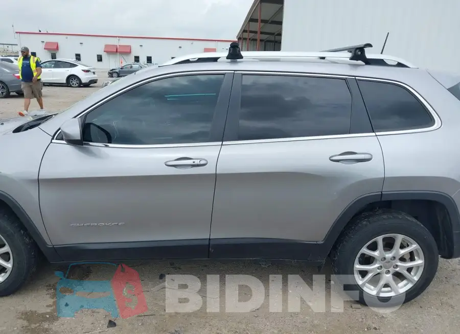 1C4PJLLB2JD511701 Photo# 14