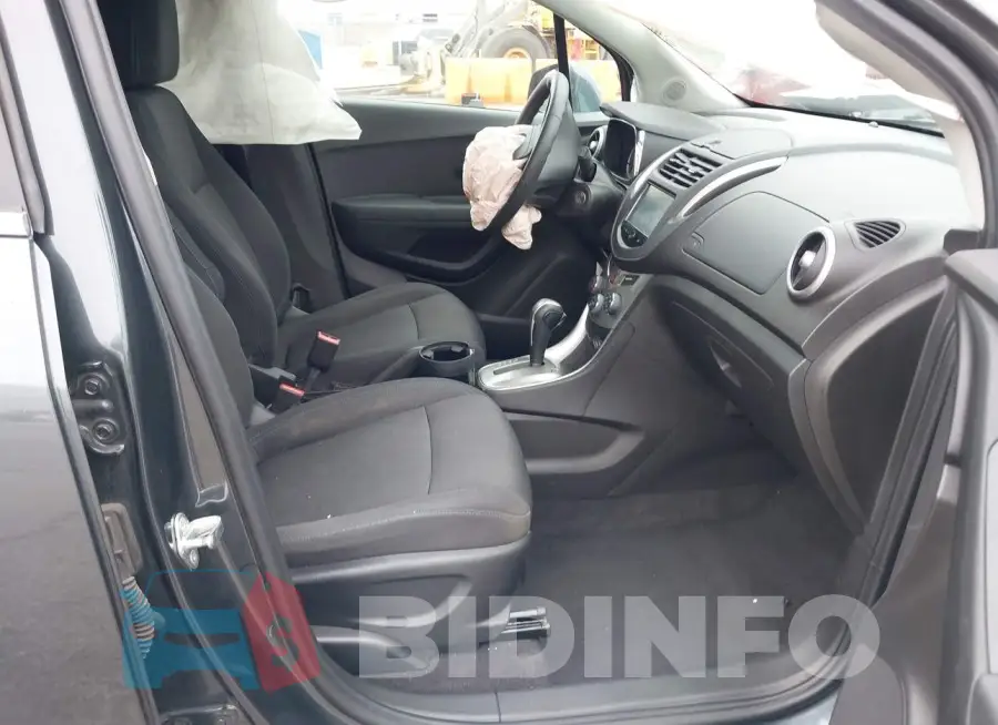 3GNCJLSB2GL273259 Photo# 5