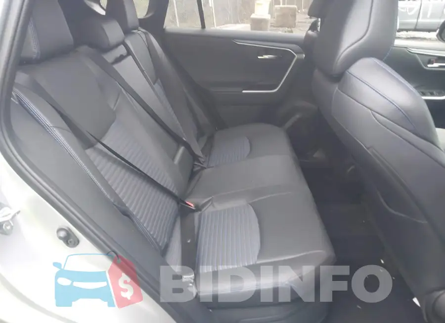 JTME6RFVXPJ031112 Photo# 8