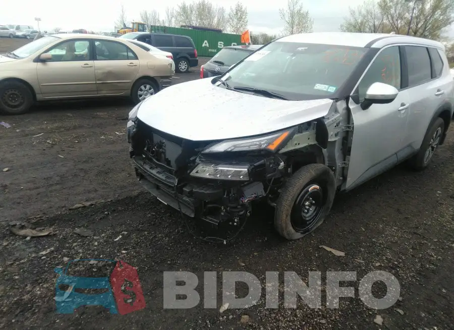 5N1BT3BB1PC943437 Photo# 2