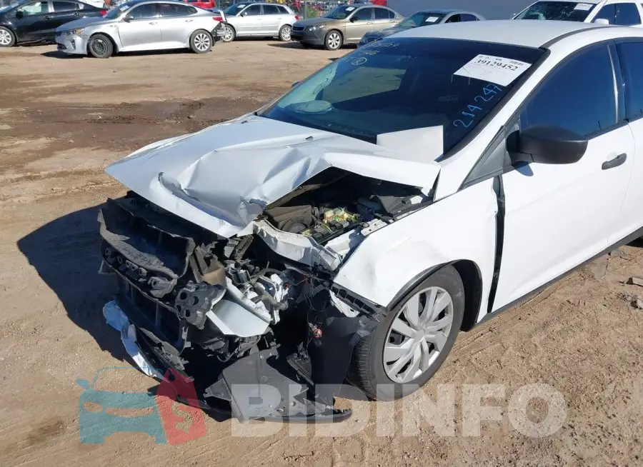 1FADP3E27GL214247 Photo# 6