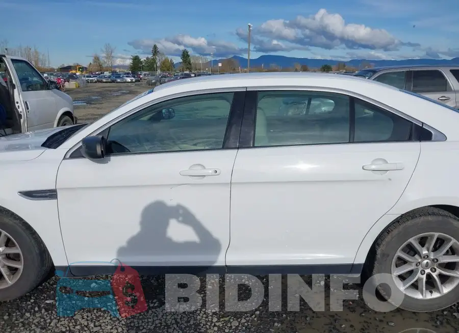 1FAHP2D86EG122148 Photo# 14