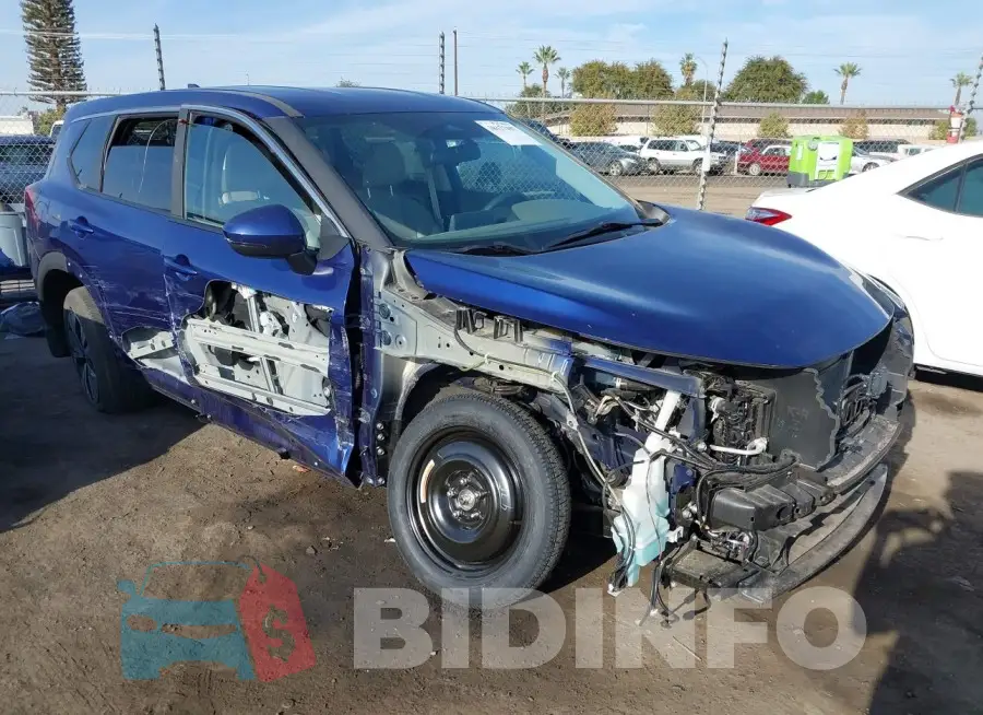 5N1BT3BA6PC756332 Photo# 6