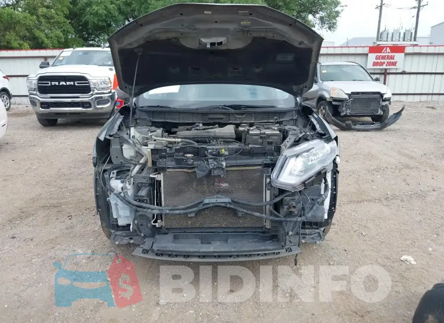 JN8AT2MTXHW130571 Photo# 6