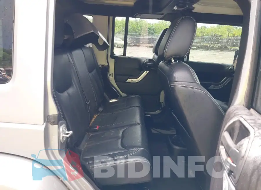 1C4BJWEG8FL745083 Photo# 8
