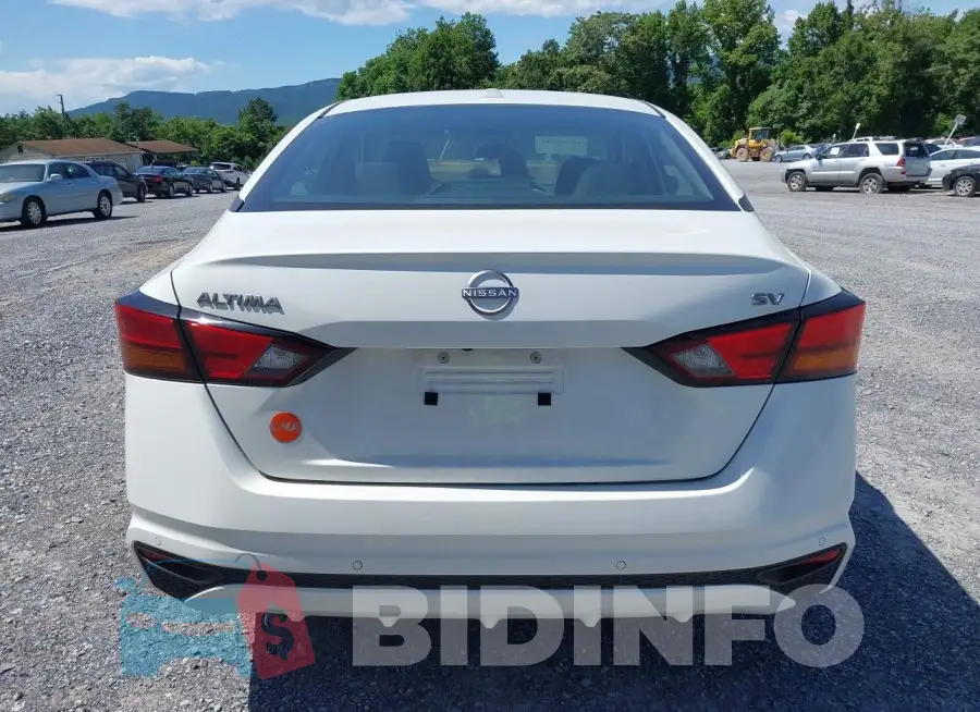 1N4BL4DV1RN350031 Photo# 16