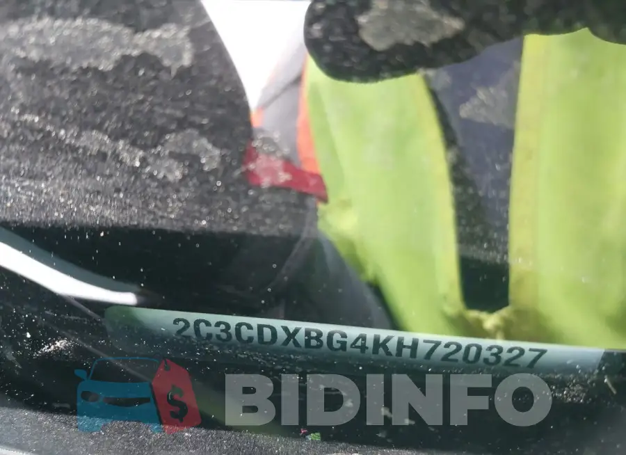 2C3CDXBG4KH720327 Photo# 9