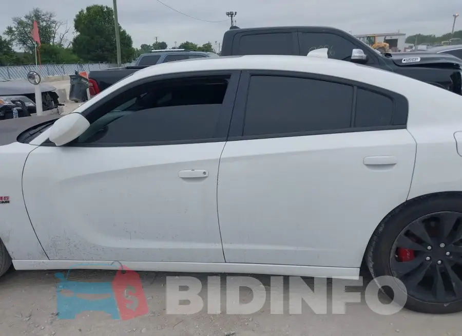 2C3CDXCT1GH259414 Photo# 14