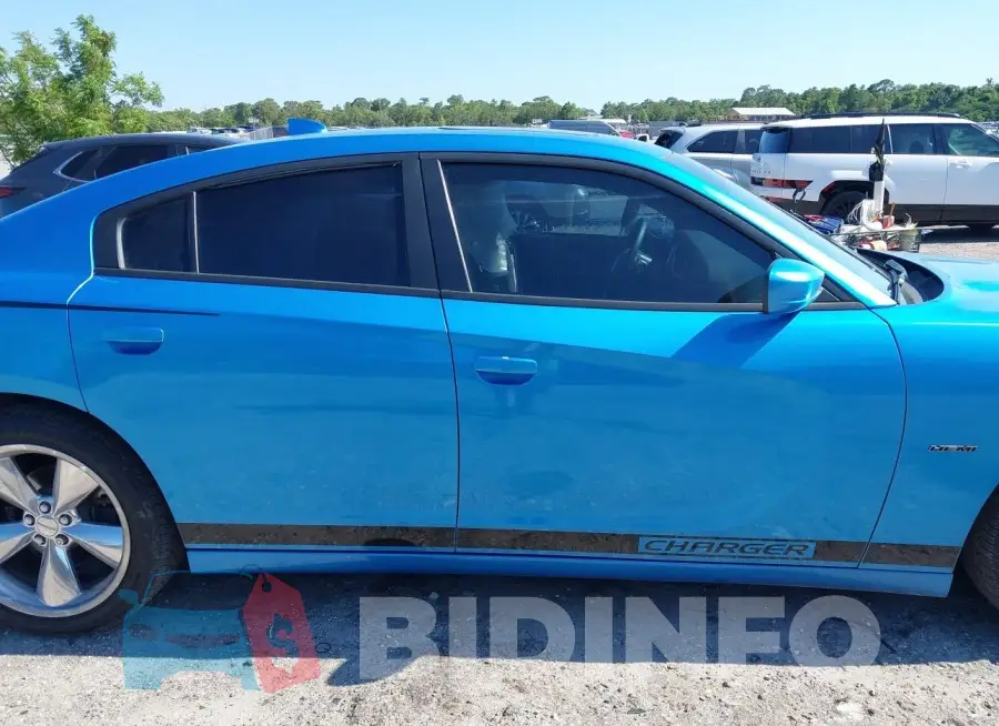 2C3CDXCT4FH879477 Photo# 13