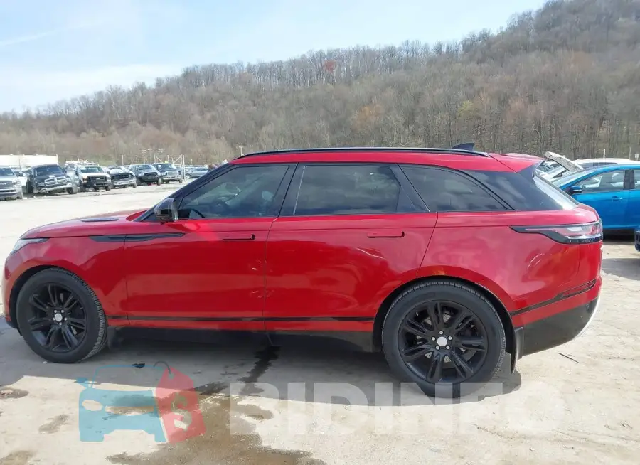 SALYC2RV2JA700501 Photo# 14
