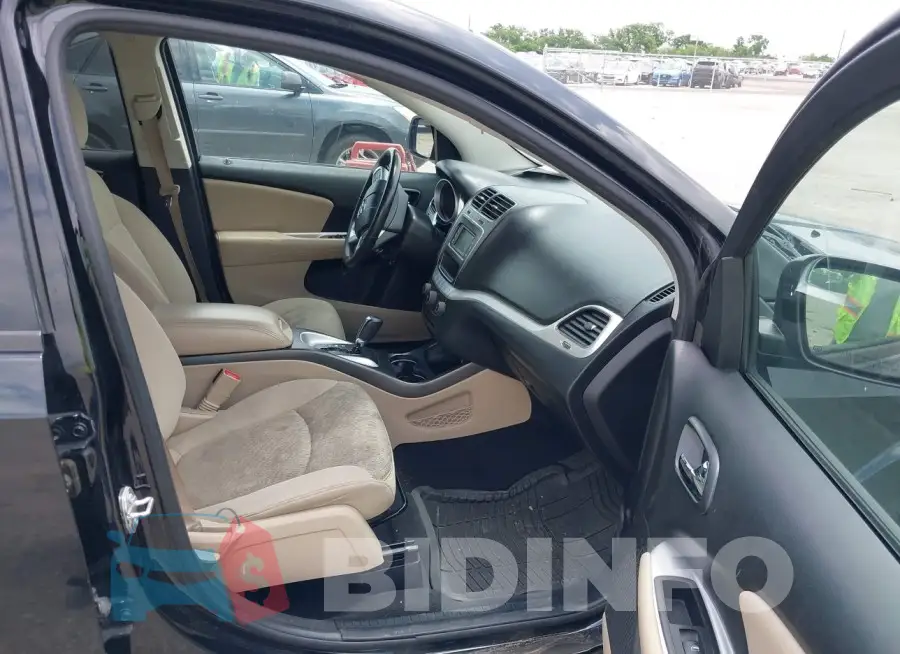 3C4PDCAB6HT570068 Photo# 5