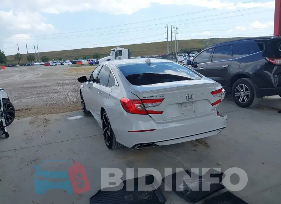 1HGCV2F32KA009941 Photo# 3