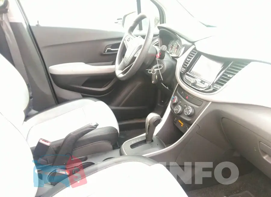 KL7CJLSB2MB323726 Photo# 5