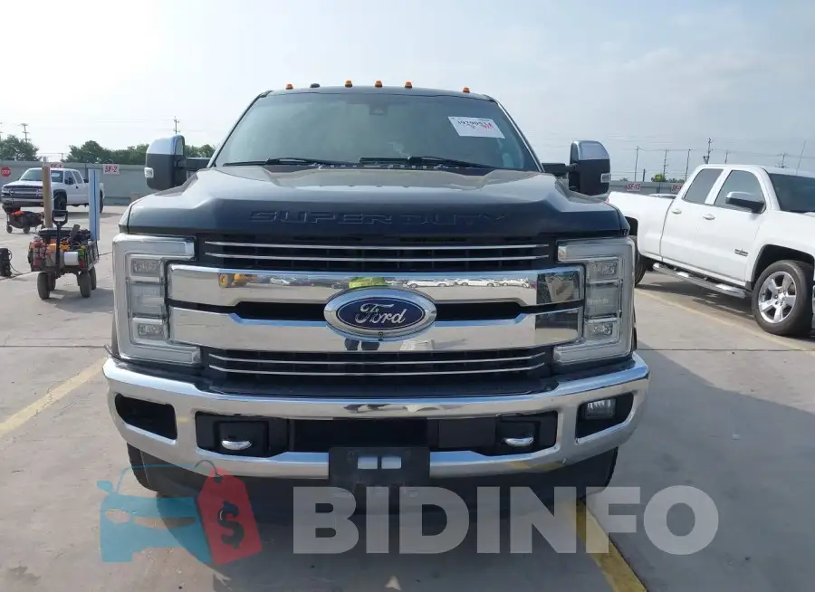 1FT8W3DT9JEB58316 Photo# 13