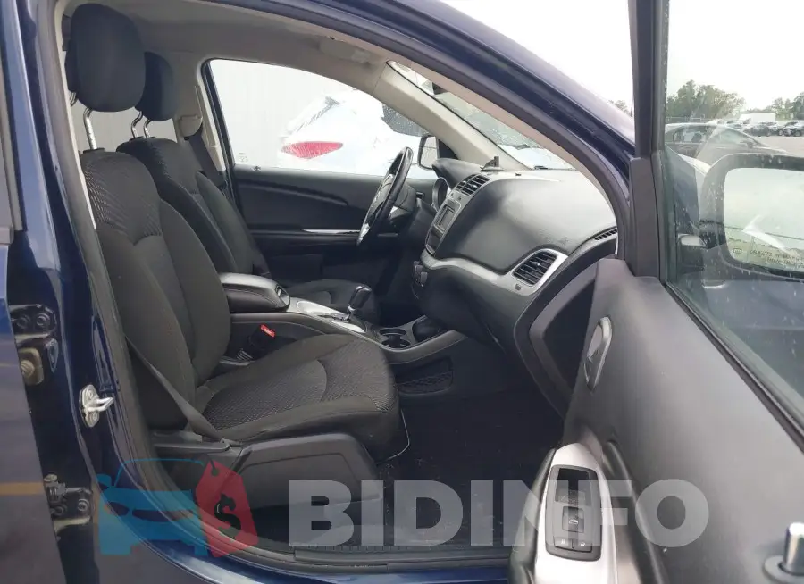 3C4PDCAB0LT279560 Photo# 5