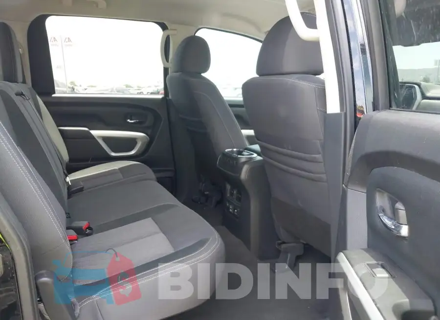 1N6AA1EF2MN509341 Photo# 8