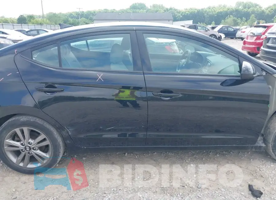 5NPD84LF8JH356847 Photo# 14