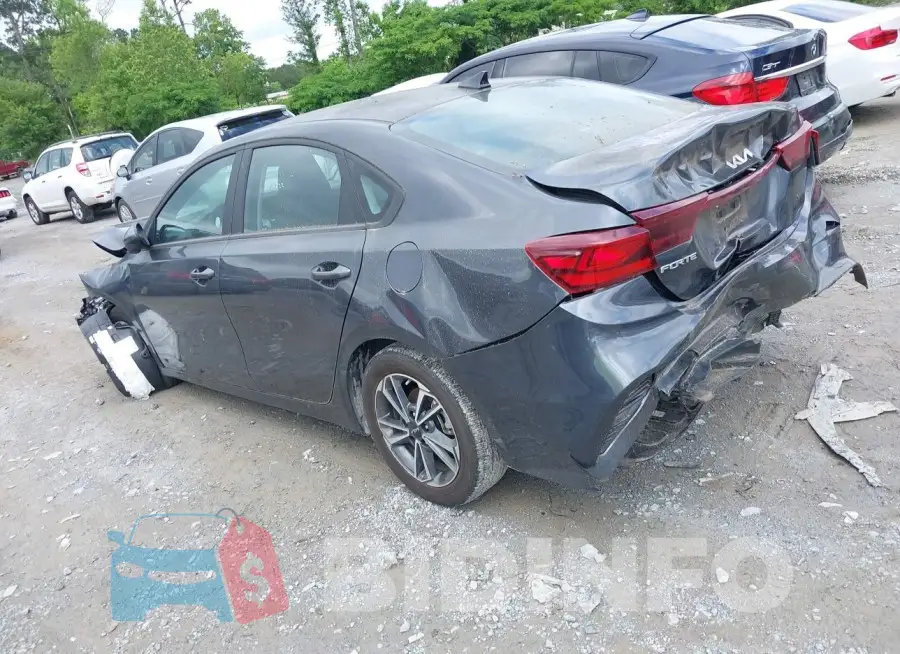 3KPF24AD8PE621498 Photo# 3