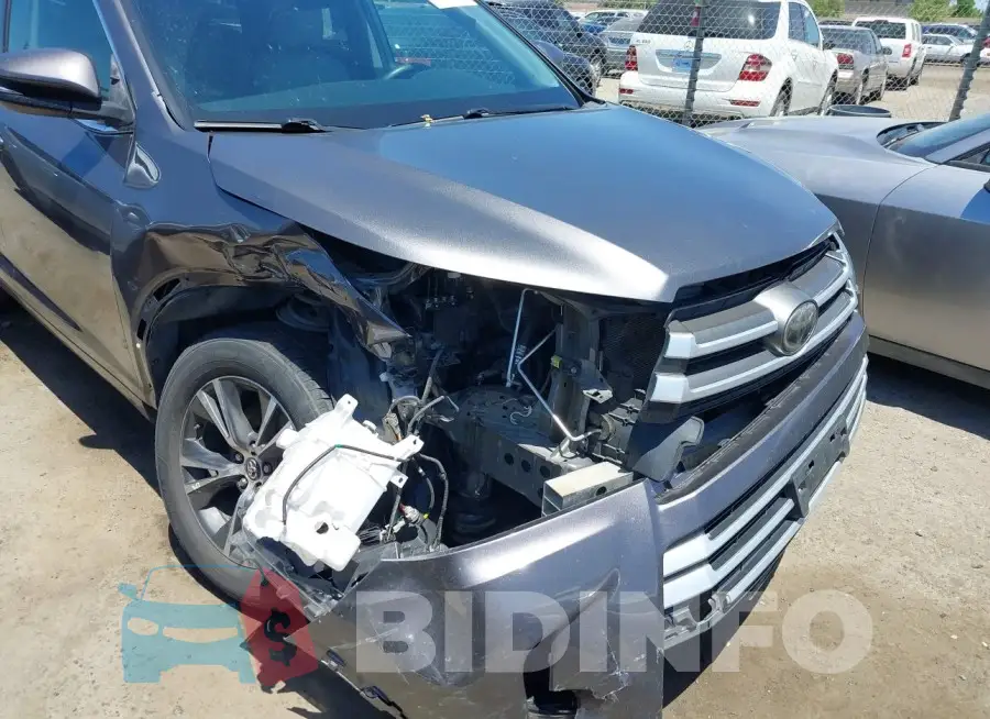 5TDZARFH7JS038300 Photo# 6