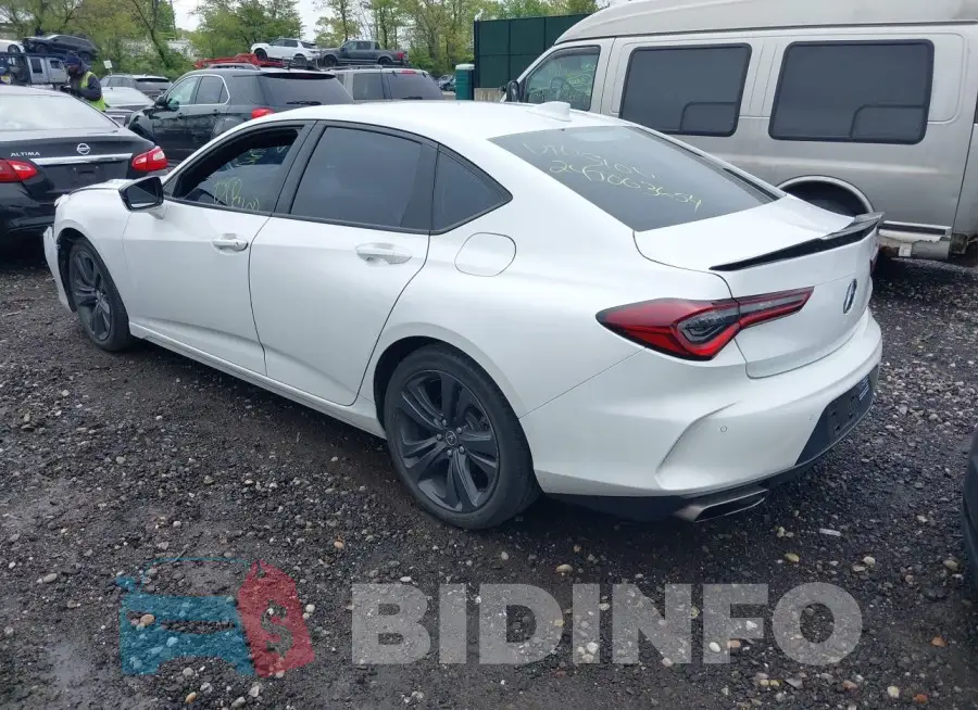 19UUB6F51MA010894 Photo# 3