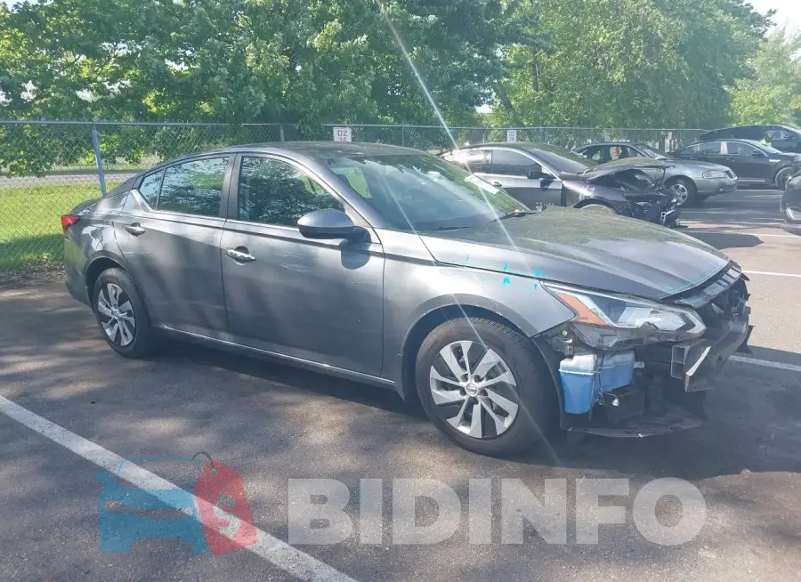 1N4BL4BV1KC182248 Photo# 1