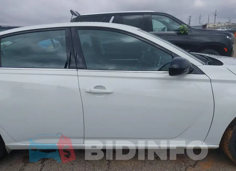 1N4BL4CV9RN382906 Photo# 13