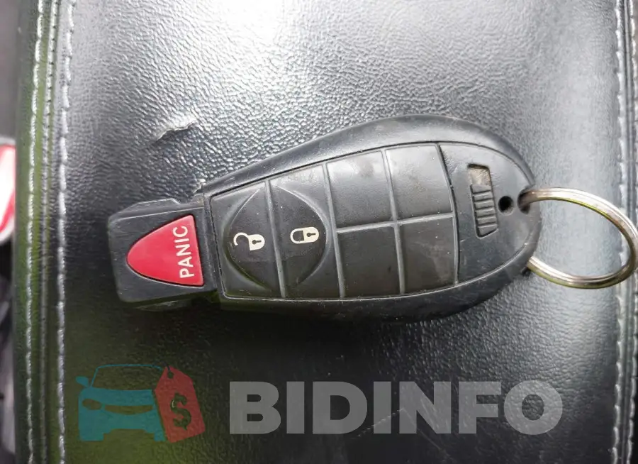 1C4PJLCB7KD241821 Photo# 11