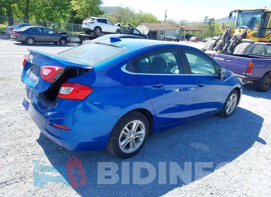 1G1BE5SM1J7126179 Photo# 4