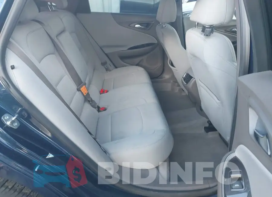 1G1ZD5ST3KF160981 Photo# 8