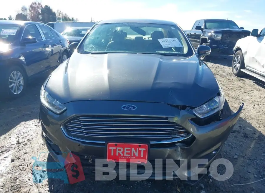 3FA6P0HD8GR210827 Photo# 12