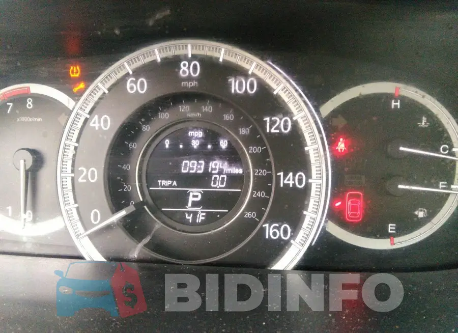 1HGCR2F3XFA172332 Photo# 7