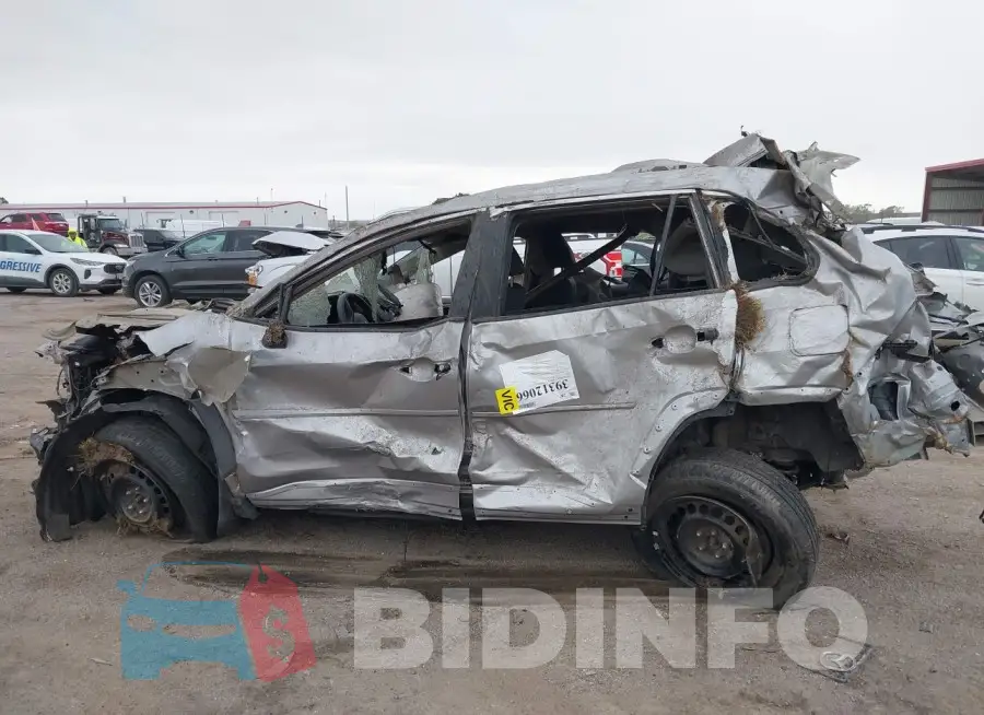 2T3F1RFV8MC213554 Photo# 13