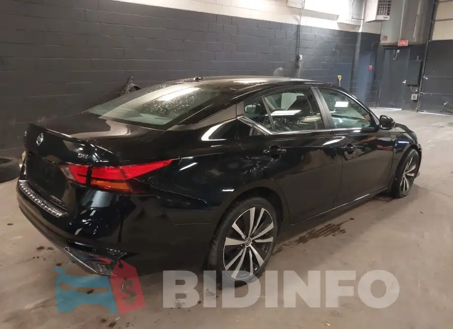 1N4BL4CVXMN410236 Photo# 4
