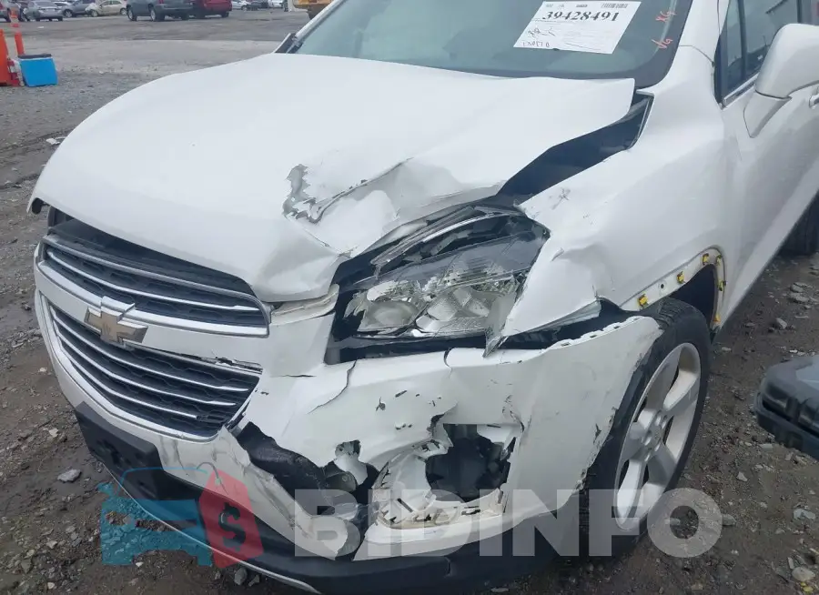 KL7CJTSB5FB261273 Photo# 6