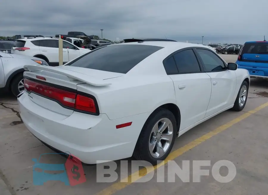 2C3CDXBG4EH370895 Photo# 4