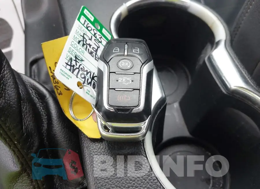 1FA6P8TH8F5337670 Photo# 11