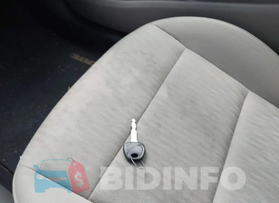 KNAFK4A6XE5096077 Photo# 11