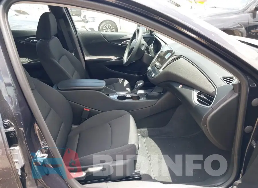 1G1ZD5ST2PF201821 Photo# 5