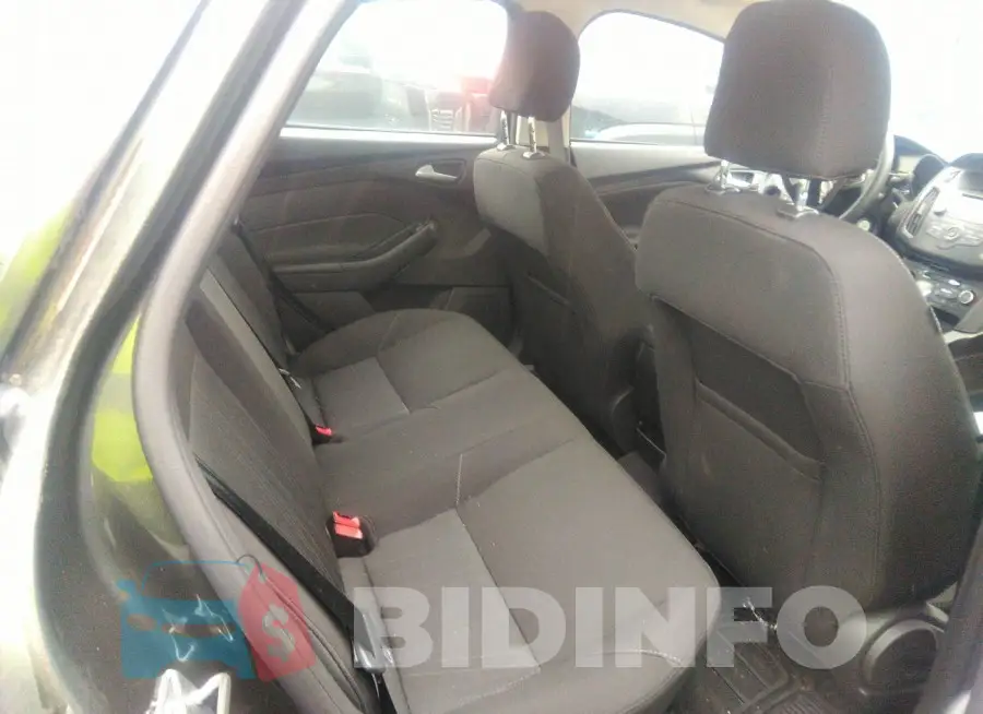 1FADP3FE7HL324841 Photo# 8