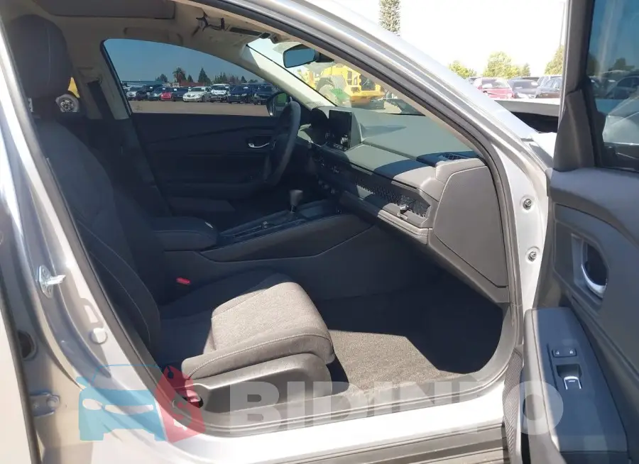 1HGCY1F38RA013519 Photo# 5