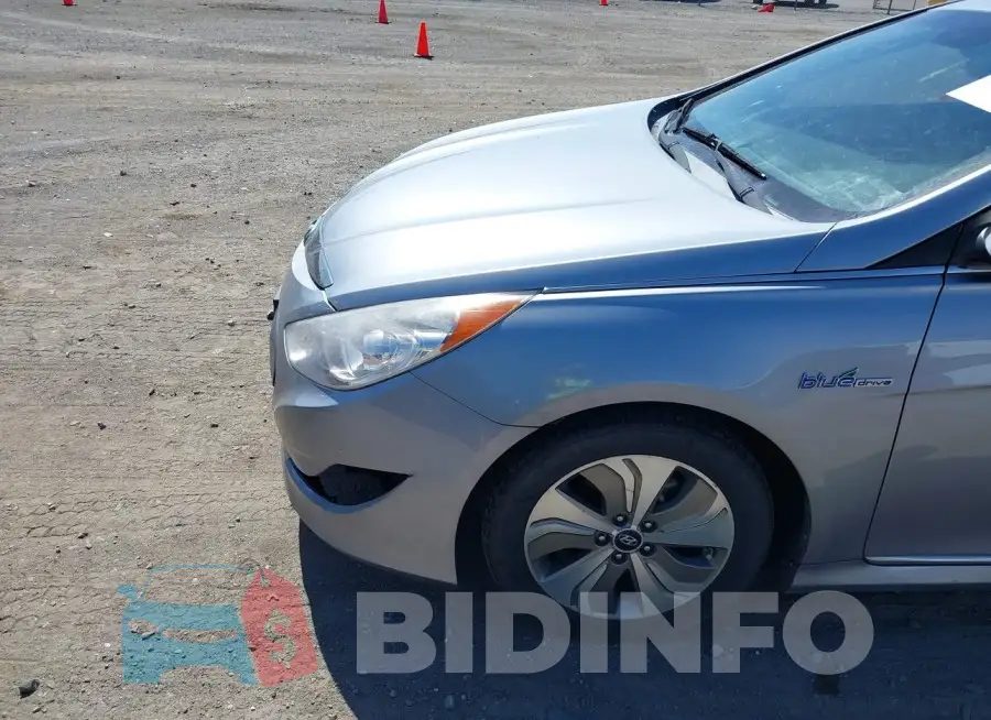 KMHEC4A48FA123744 Photo# 18
