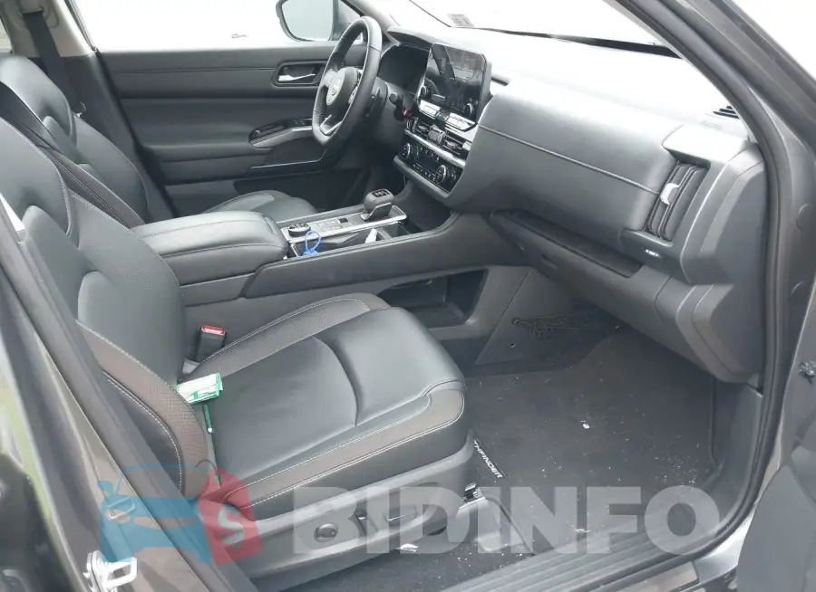5N1DR3CD3PC235018 Photo# 5