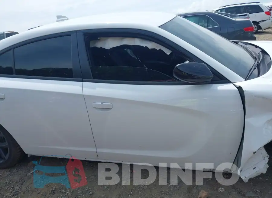 2C3CDXHG1PH672400 Photo# 13