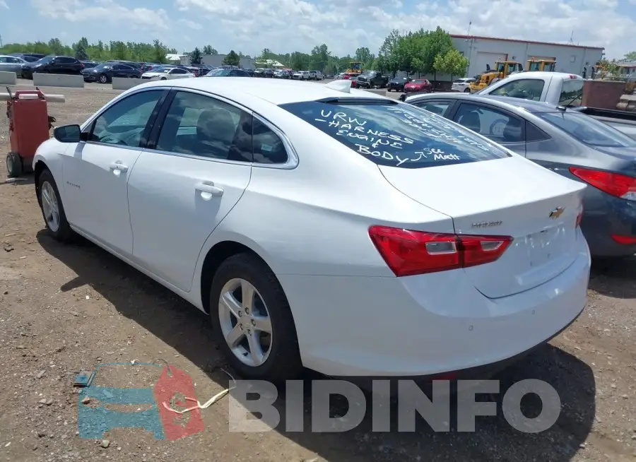 1G1ZD5ST3RF139882 Photo# 3