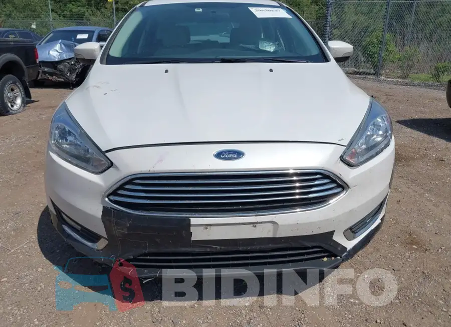 1FADP3N26GL299629 Photo# 6
