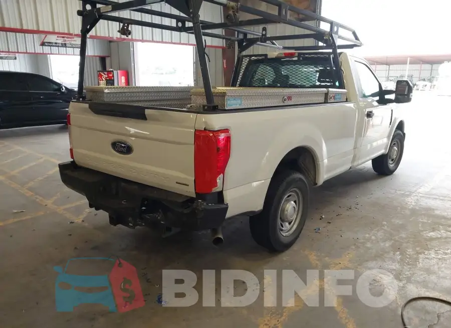 1FTBF2A60JEC83011 Photo# 4