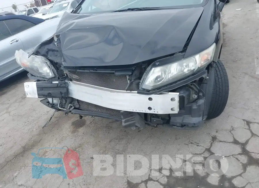 19XFB2F50FE266900 Photo# 12