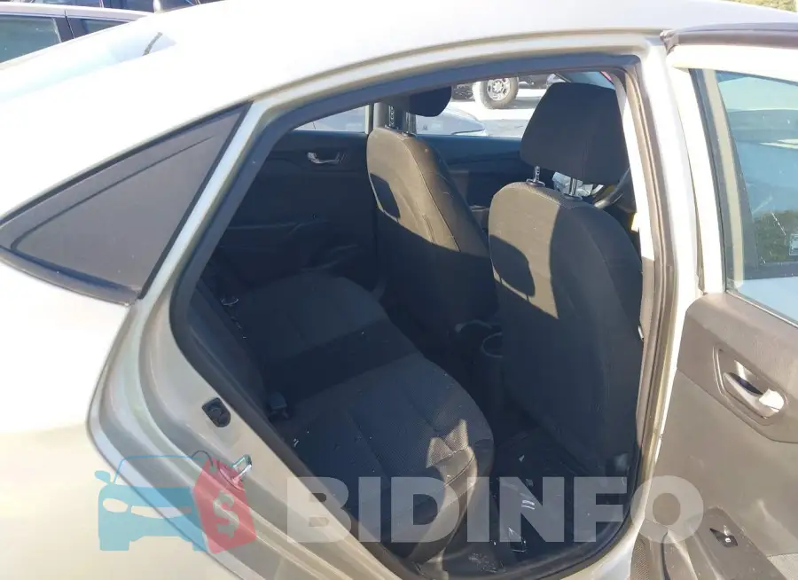 3KPC24A36KE051794 Photo# 8
