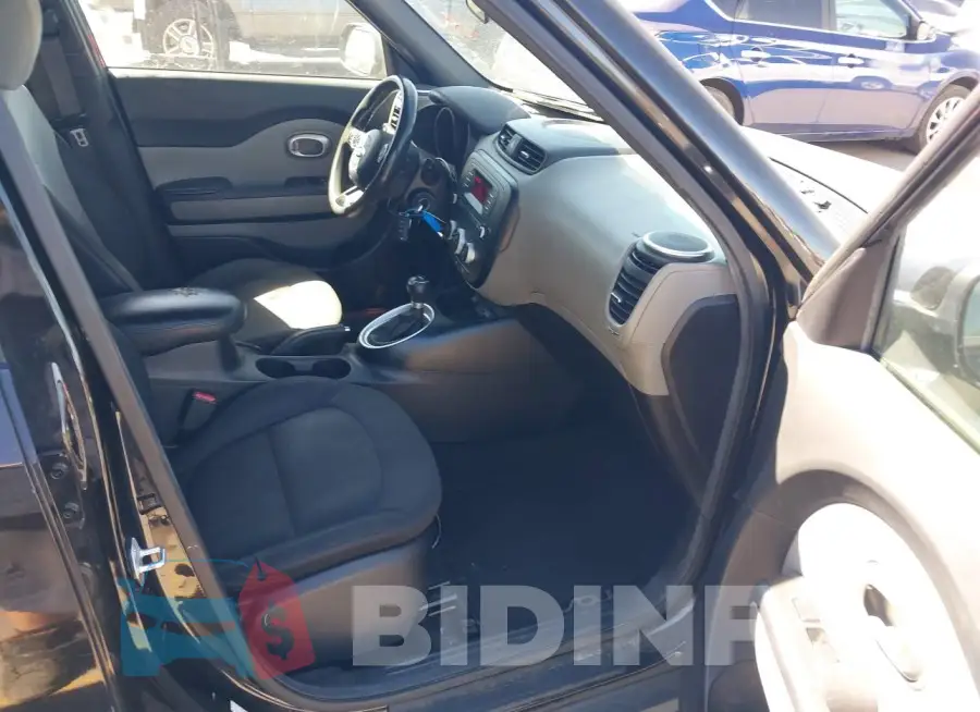 KNDJN2A20F7805479 Photo# 5